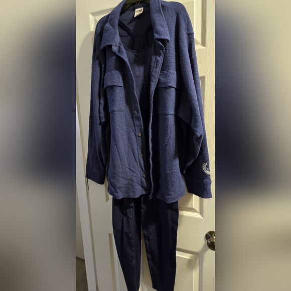 Cozy Buttondown - Picture 8 of 8